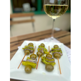 Traditional Basque Pintxos - 'Gilda' 5 pack by Yurrita Traditional Basque Pintxos - 'Gilda' 5 pack by Yurrita