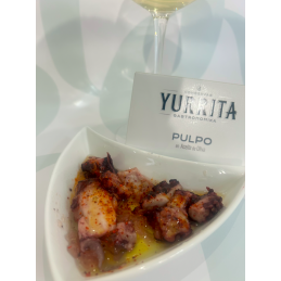 Octopus in Olive Oil 111g tin by Yurrita Octopus in Olive Oil 111g tin by Yurrita