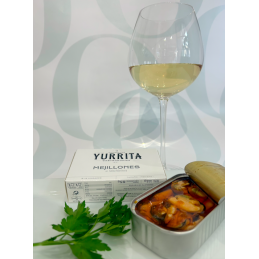 Mussels in Marinera Sauce 111g tin by Yurrita Mussels in Marinera Sauce 111g tin by Yurrita