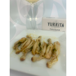 Razor shells in brine 111g tin by Yurrita Razor shells in brine 111g tin by Yurrita