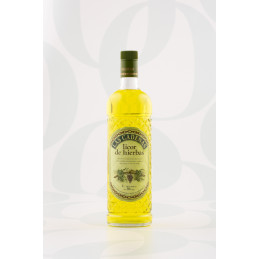 Licor de Hierbas 1 litre bottle by Las Cadenas